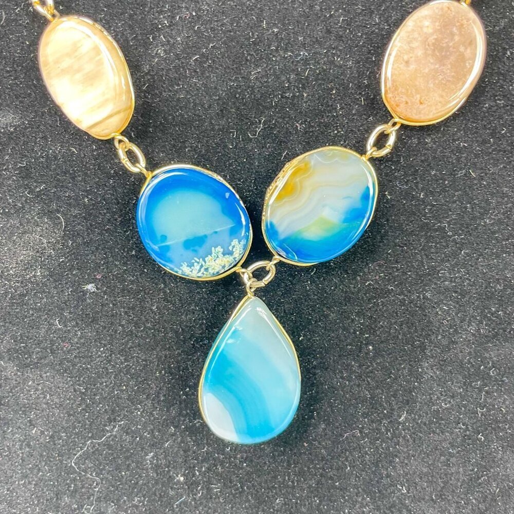 Statement Multicolor Oval Stones Agate Necklace With Teardrop Pendant - Picture 3 of 4